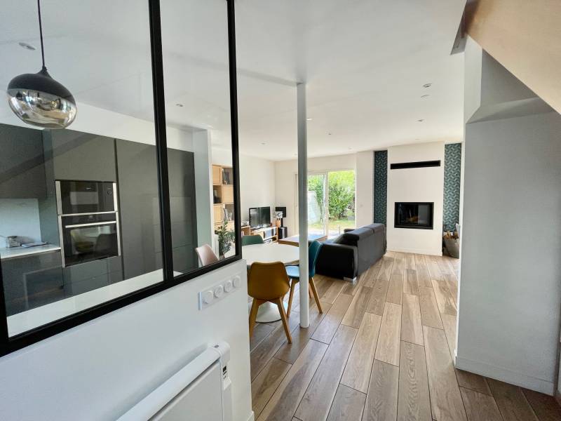 Acheter une maison neuve familiale avec 5 chambres un jardin et un garage sur Bordeaux Bastide 